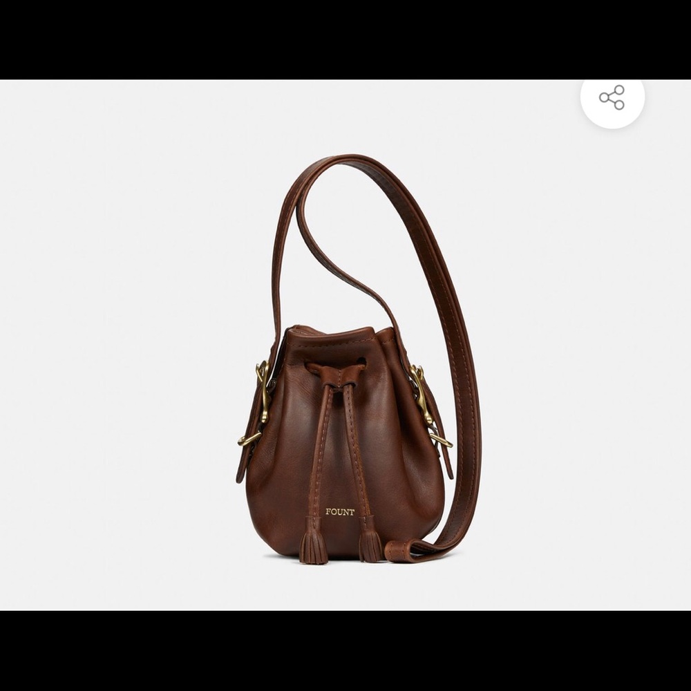 Fount Leather Petite Coventry Bucket Bag